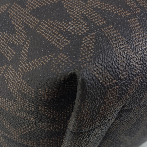 Michael Kors Aria Monogram Crossbody - Picture 8 of 10